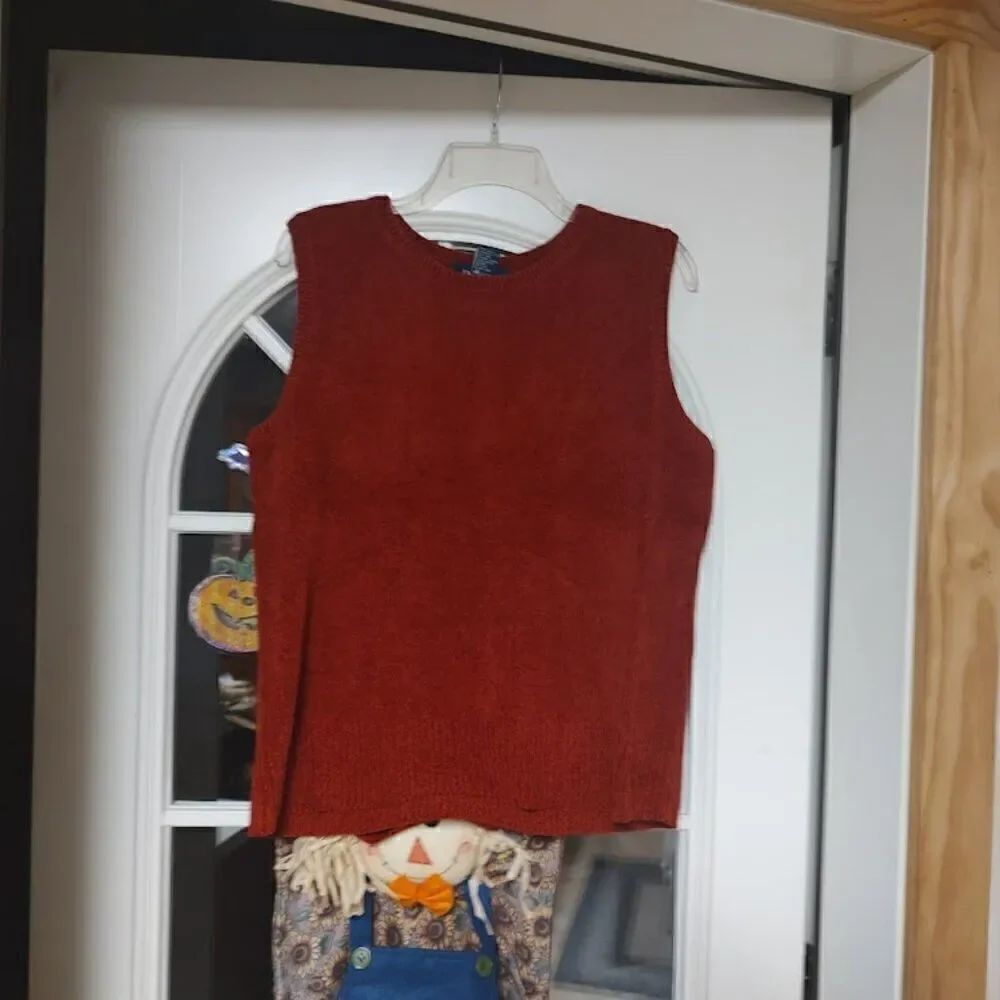 New Denim & Co Burgundy Colored Sleeveless Sweater Size Women's L
